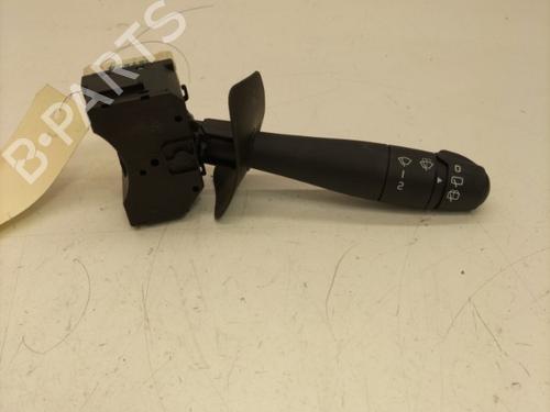 Used Steering column stalk RENAULT CLIO II (BB_, CB_) 1.5 dCi (B/CB07) (65 hp) 22861658