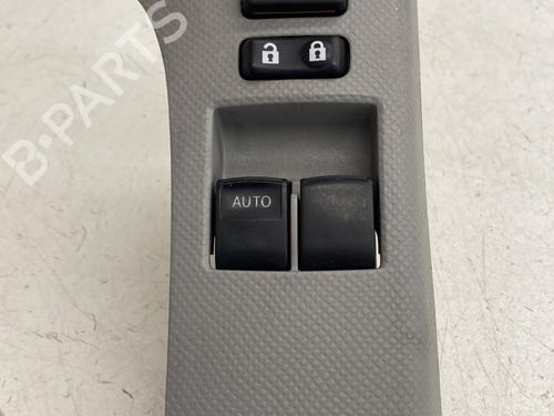 Used Switch TOYOTA YARIS (_P9_) 1.4 D-4D (NLP90_, NLP90R) (90 hp) 24467070