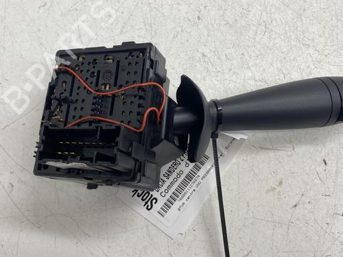 Used Steering column stalk Steering column stalk DACIA SANDERO II TCe 90 (B8M1, B8MA, B8AC) (90 hp) 28568014 28568014