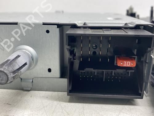 Used Radio Radio 30325886 30325886