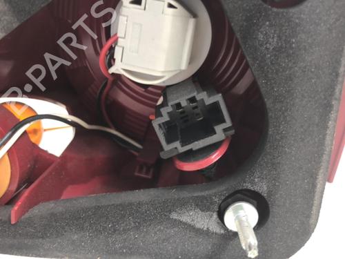 Used Right taillight Right taillight 22857905 22857905