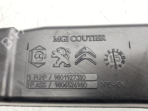 Windscreen washer tank PEUGEOT 308 II (LB_, LP_, LW_, LH_, L3_) 1.6 BlueHDi 120 | BP22849792C113