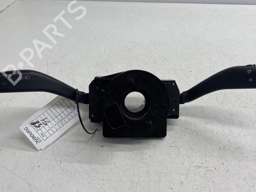 Used Steering column stalk VW POLO IV (9N_, 9A_) 1.2 (60 hp) 31824726