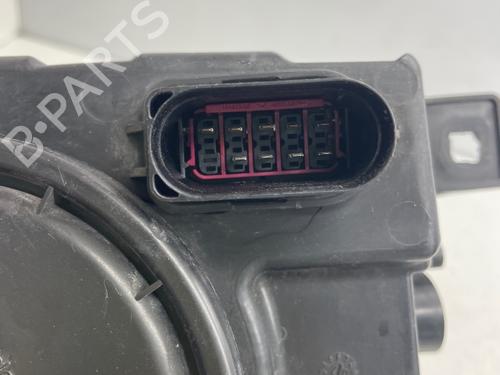 Right headlight VW CRAFTER 30-50 Van (2E_) 2.5 TDI | BP40609930C29 - Image 2