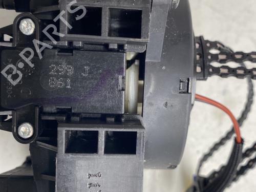 Steering column stalk RENAULT CLIO IV (BH_) 1.5 dCi 75 | BP31067428I23