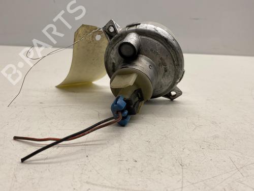 Used Right front indicator SUZUKI SAMURAI Closed Off-Road Vehicle (SJ_) 1.9 TD All-wheel Drive (SJ419TD) (63 hp) 22856168