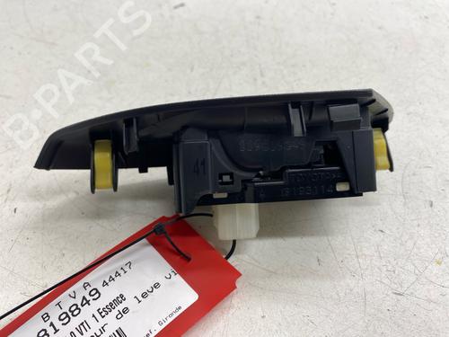 switch-peugeot-108-2014-34504935 main image