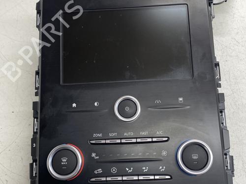 display-monitor-renault-megane-iv-hatchback-b9amn_-2015-26224568 main image