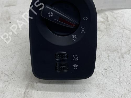 Used Headlight switch SEAT IBIZA IV (6J5, 6P1) 1.2 (70 hp) 23831116