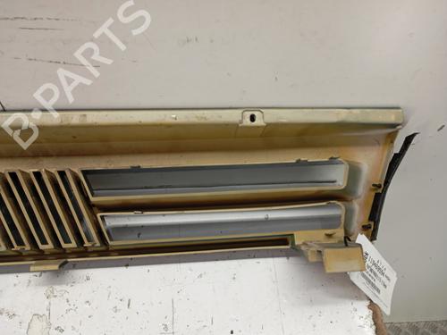 Used Grille Grille FIAT UNO (146_, 158_) 60 Diesel 1.7 (146E) (57 hp) 36003255 36003255