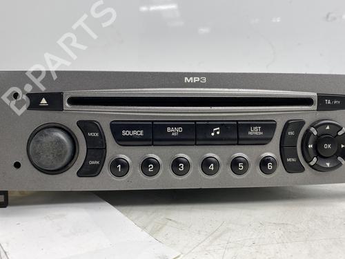 Used Radio Radio 22859790 22859790