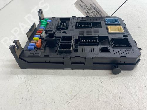 Used Fuse box Fuse box PEUGEOT 308 I (4A_, 4C_) 1.6 HDi (92 hp) 39970089 39970089