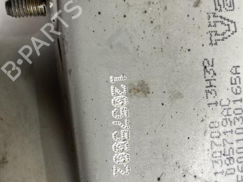 Phare droit Phare droit RENAULT RAPID Box Body/MPV (F40_, G40_) 1.9 D (F40R) (54 hp) 34390360 34390360