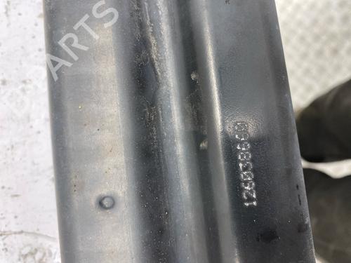 Used Front bumper reinforcement Front bumper reinforcement 37663038 37663038