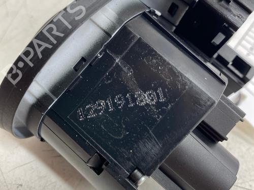 Headlight switch SEAT LEON (1P1) 1.9 TDI | BP37471999I24 - Image 3