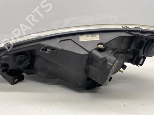 Used Right headlight Right headlight PEUGEOT 1007 (KM_) 1.6 16V (109 hp) 22852180 22852180