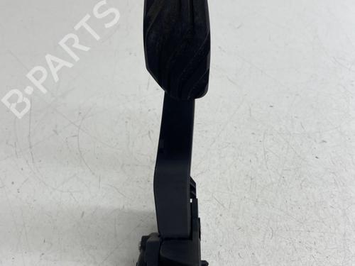 Used Pedal RENAULT CLIO V (B7_) 1.5 Blue dCi 85 (B7AG) (86 hp) 29968994