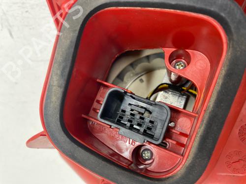 Used Left taillight Left taillight 37070615 37070615
