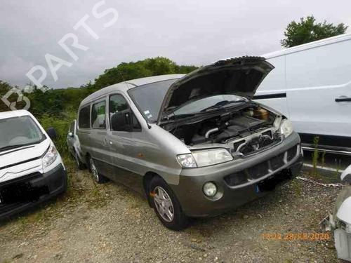 Used Right headlight Right headlight HYUNDAI H-1 / STAREX Bus (A1) 2.5 TCi (101 hp) 22857389 22857389