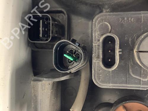 Right headlight HYUNDAI SANTA FÉ I (SM) 2.0 CRDi 4x4 | BP22857245C29 
