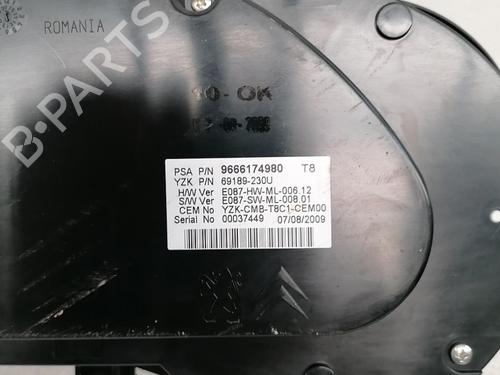 Used Instrument cluster PEUGEOT 5008 (0U_, 0E_) 2.0 HDi 150 / BlueHDi 150 (150 hp) 22854024