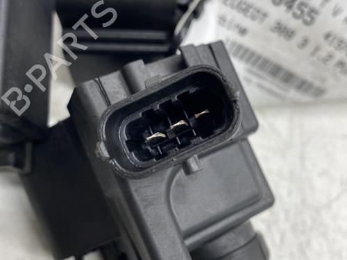 Used Ignition coil Ignition coil PEUGEOT 308 III (FB_, FH_, FP_, F3_, FM_) PureTech 130 (FPHNSL, FPHNST) (131 hp) 23831571 23831571
