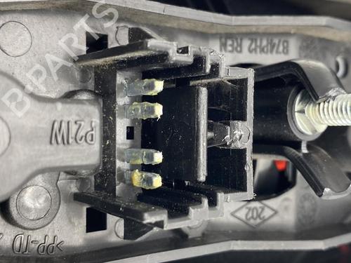 Used Right tailgate light RENAULT LAGUNA II (BG0/1_) 1.9 dCi (125 hp) 22856261