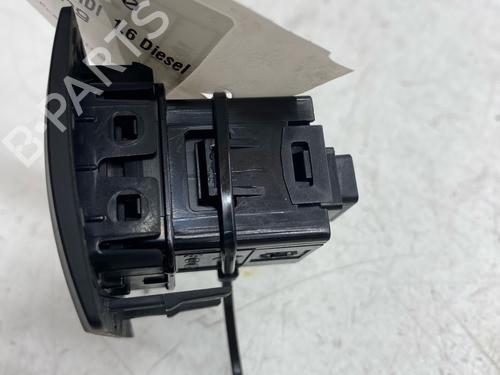 Used Warning switch Warning switch HYUNDAI KONA (OS, OSE, OSI) 1.6 CRDi (116 hp) 39663228 39663228