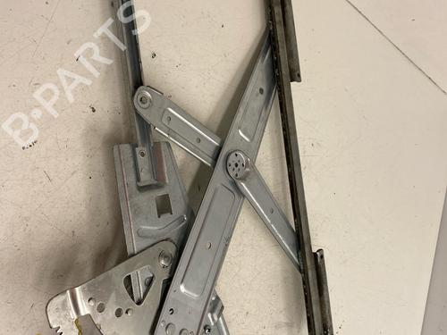 Used Front right window mechanism Front right window mechanism RENAULT TWINGO I (C06_) [1993-2012] 34148969 34148969