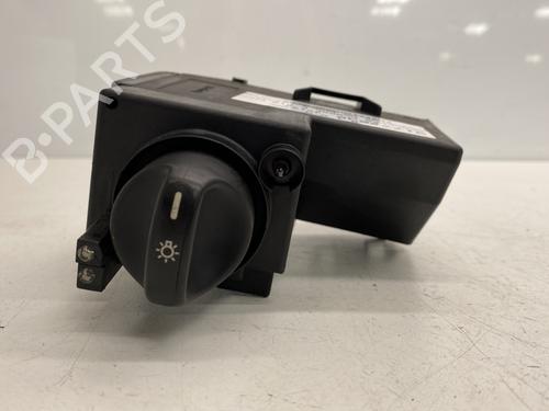 Used Headlight switch MERCEDES-BENZ E-CLASS (W210) E 220 CDI (210.006) (143 hp) 22861069