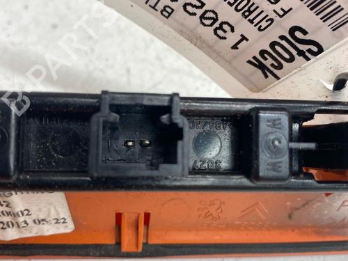 Troisième feu stop Troisième feu stop CITROËN C4 Grand Picasso I (UA_) 1.6 HDi 110 (112 hp) 39886349 39886349