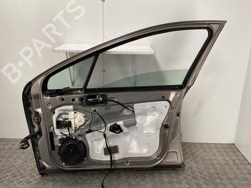Used Right front door PEUGEOT 407 (6D_) 2.2 HDi 170 (6D4HTH) (170 hp) 22855099