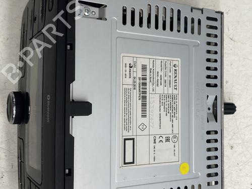 Used Radio Radio DACIA SANDERO II 1.0 SCe 75 (B8JC, B8JD, B8NC) (73 hp) 30699901 30699901