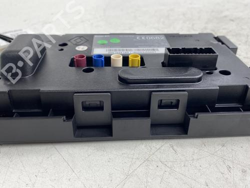 display-monitor-renault-scenic-iii-jz01_-2008-2009-2010-2011-2012-2013-2014-2015-2016-27819298 main image