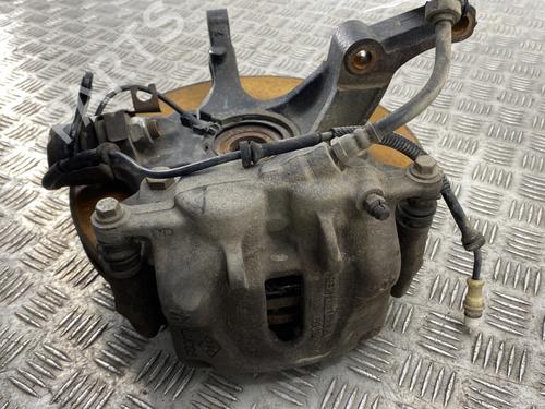 Venstre Styrespindel lagerhus NISSAN PRIMASTAR Van (X83) 2.0 dCi 115 | BP30364183M25