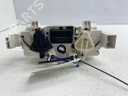 Used Climate control Climate control 38186572 38186572