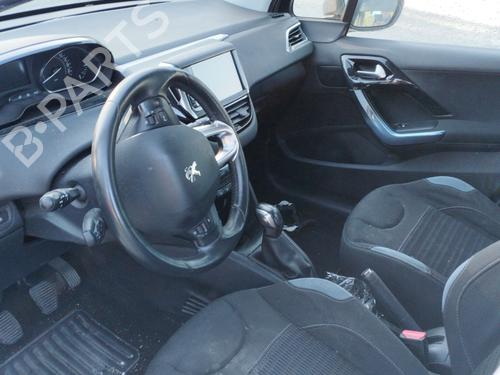 Display monitor PEUGEOT 208 I (CA_, CC_) 1.2 VTI 82 | BP29139260C48 