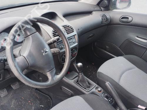 Brugte PEUGEOT 206 Hatchback (2A/C) 1.4 i (75 hp) 4414208
