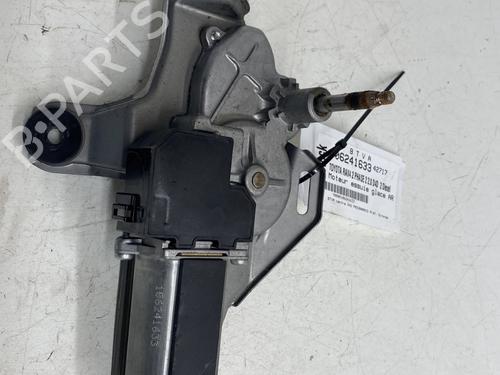 rear-wiper-motor-toyota-rav-4-ii-_a2_-2000-2001-2002-2003-2004-2005-26388678 main image