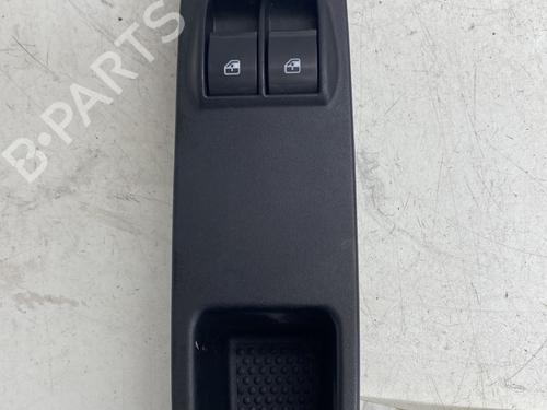 Used Switch FIAT PUNTO EVO (199_) 1.4 16V (105 hp) 23887851