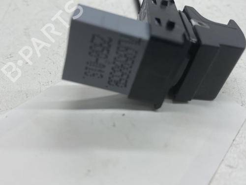 Used Right rear window switch Right rear window switch VW PASSAT B6 Variant (3C5) 2.0 TDI 16V (140 hp) 22860970 22860970