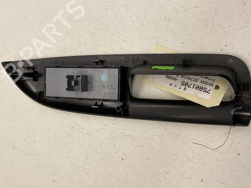 Used Switch Switch SKODA OCTAVIA II (1Z3) 1.9 TDI (105 hp) 22856352 22856352
