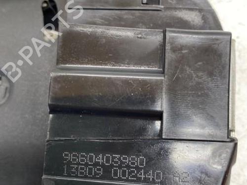 Used Tailgate lock PEUGEOT 308 SW I (4E_, 4H_) 1.6 HDi (90 hp) 22849272