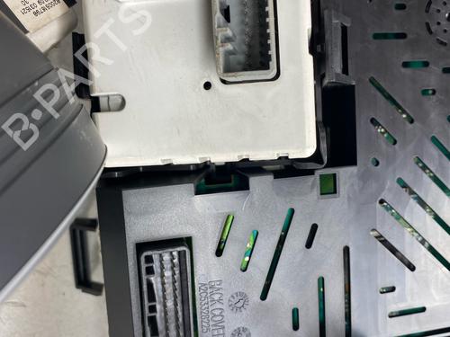 Used Instrument cluster Instrument cluster 37663224 37663224