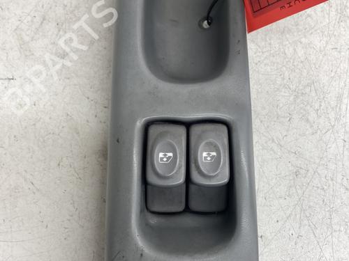 Commutateur RENAULT TWINGO I (C06_) 1.2 (C066, C068) (58 hp) 29528800