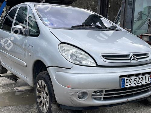 Left headlight CITROËN XSARA PICASSO (N68) 2.0 HDi | BP23852484C28 