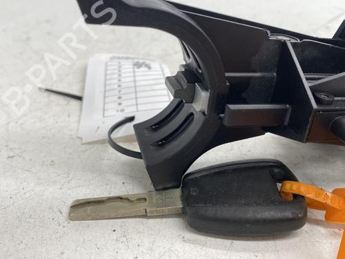 ignition-barrel-citroen-e-mehari-2016-29299354 main image