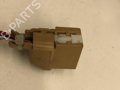 right-mirror-audi-a4-b6-avant-8e5-19-tdi-8e1858532aa01c-2000-2001-2002-2003-2004-2005-22852451 main image