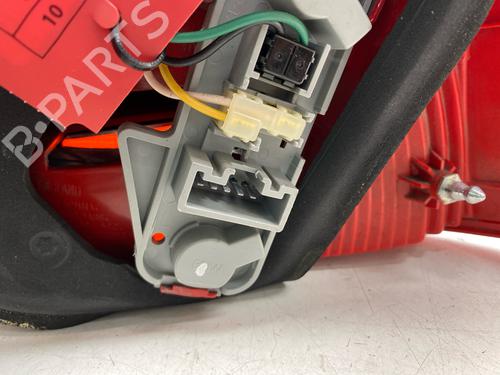 Feu arrière gauche Feu arrière gauche TOYOTA YARIS (_P9_) 1.0 VVT-i (KSP90_, KSP90R) (69 hp) 34395713 34395713