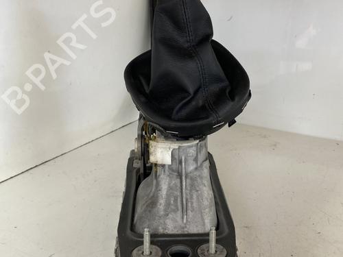 Used Gear lever VW TOURAN (1T1, 1T2) 1.9 TDI (105 hp) 27387912